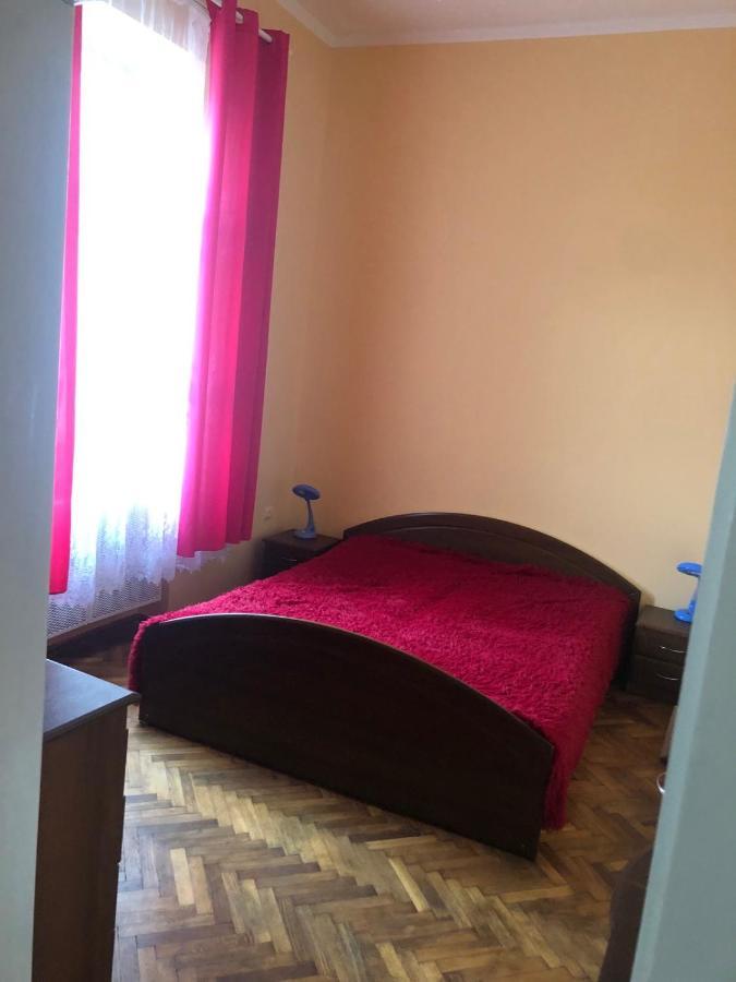 Old Town Flat Мукачево Екстер'єр фото